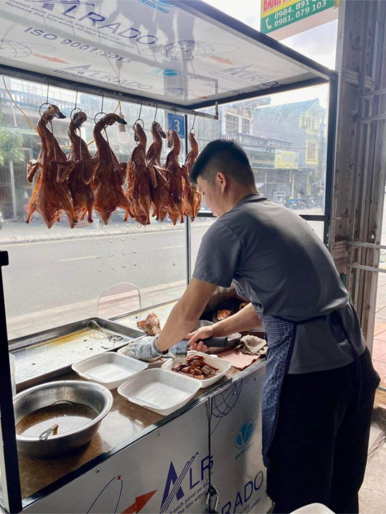 Vịt quay ngon ở Móng Cái